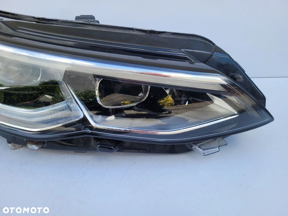 Vw Golf VIII 8 lampa przód prawa full led IQ - 2