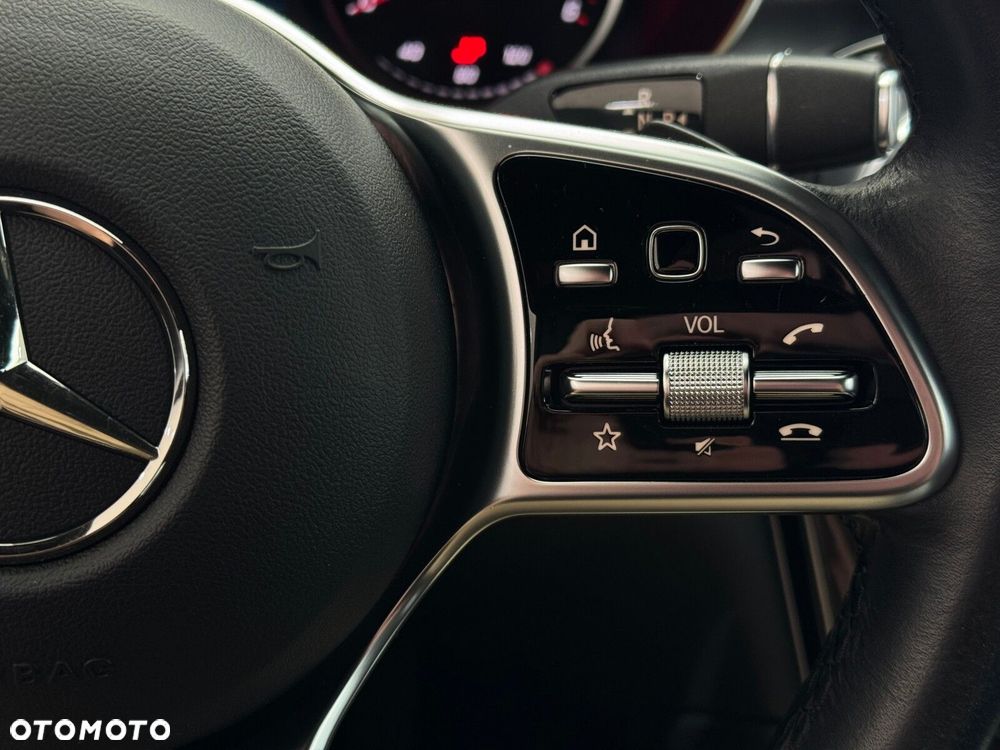 Mercedes-Benz GLC 300 d 4-Matic - 23