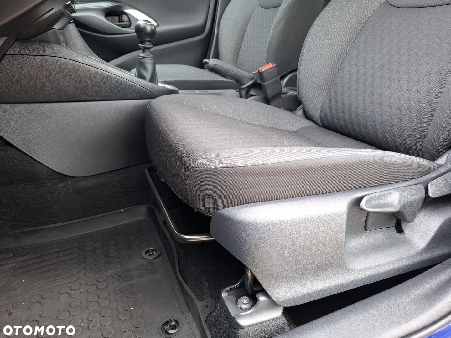 Toyota Yaris - 14