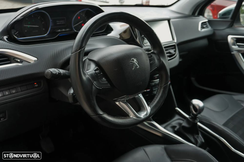 Peugeot 2008 1.6 e-HDi Allure - 9