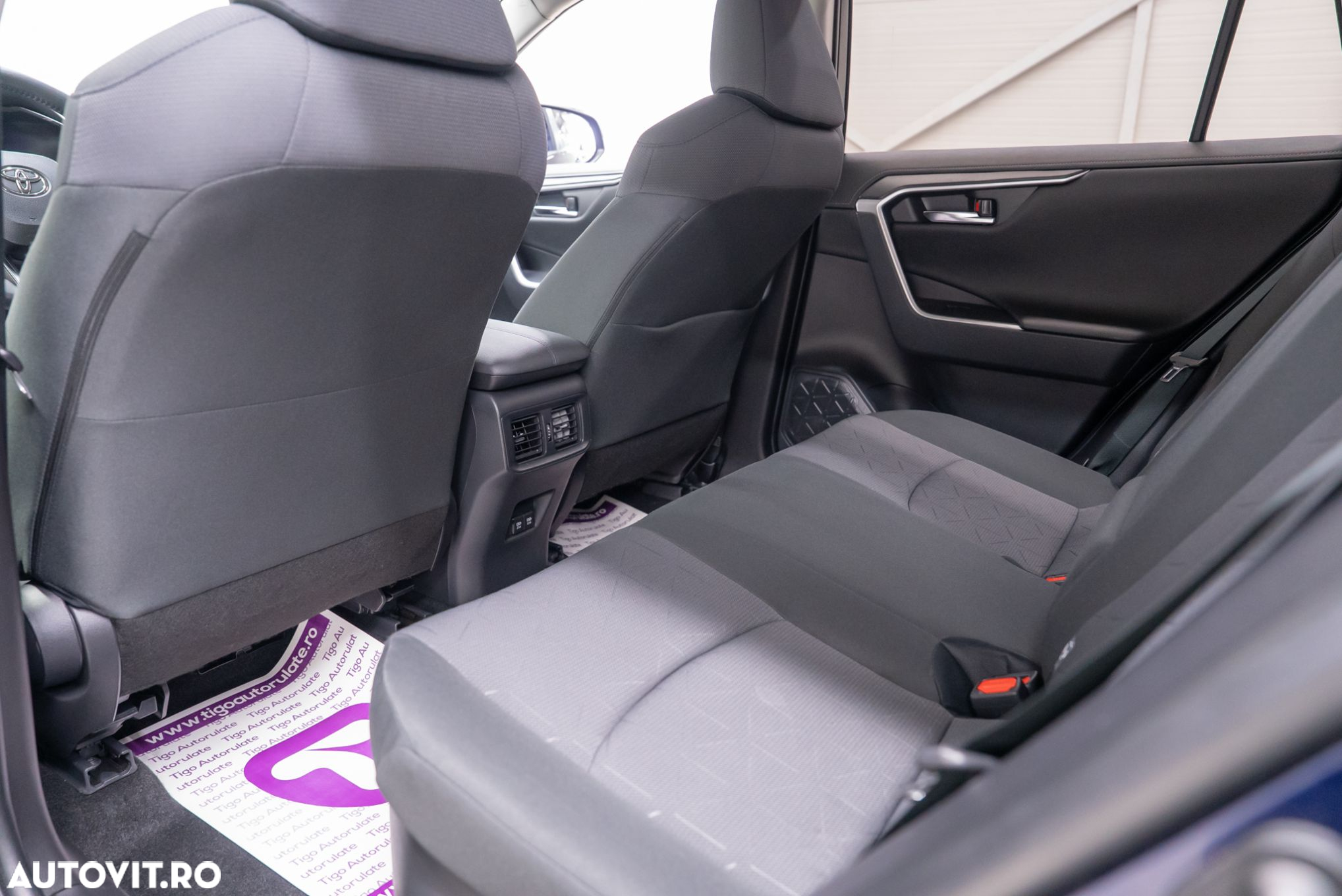 Toyota RAV4 - 18