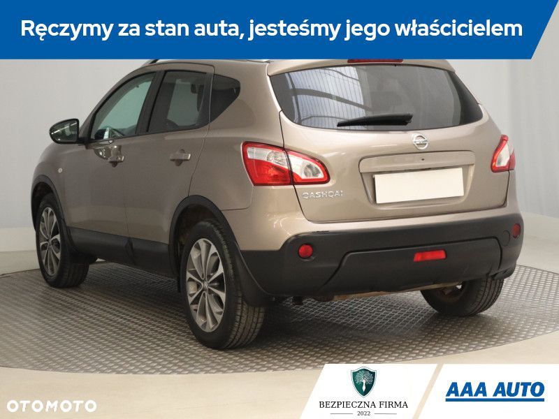 Nissan Qashqai - 6