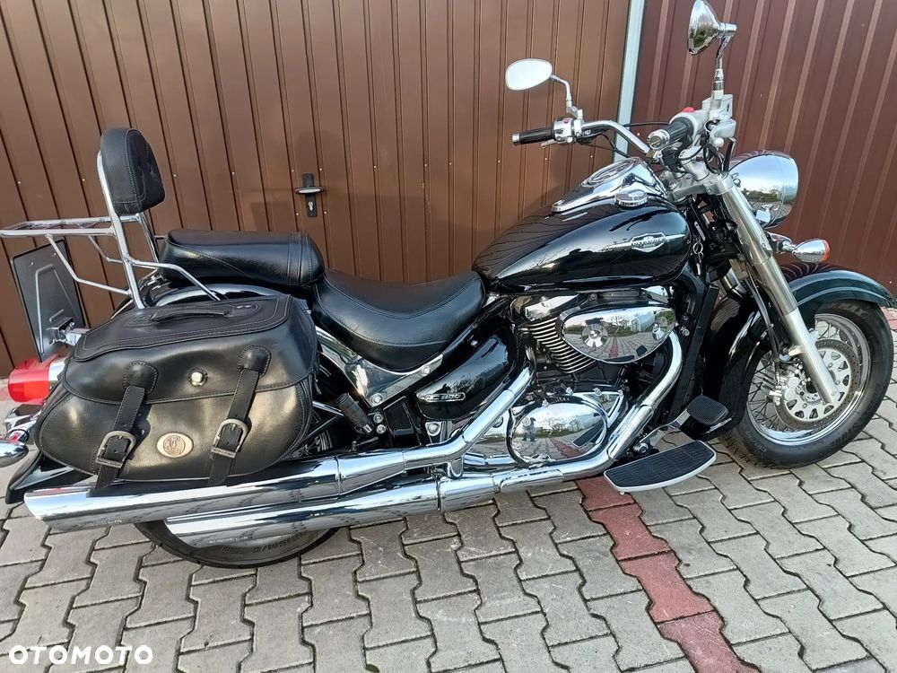 Suzuki Intruder - 6
