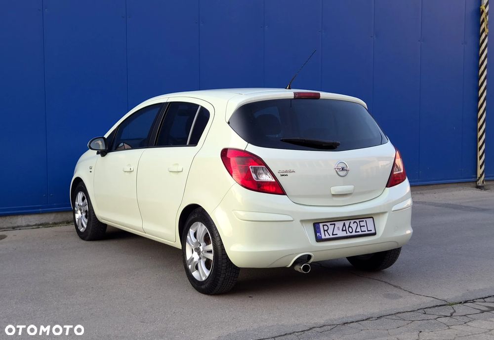Opel Corsa 1.4 16V Satellite - 13