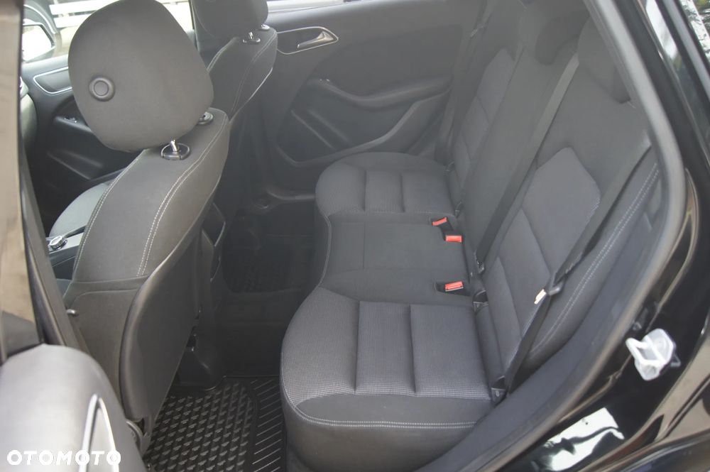 Mercedes-Benz Klasa B 180 CDI (BlueEFFICIENCY) - 18