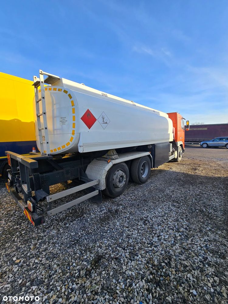 Volvo FH12 - 8