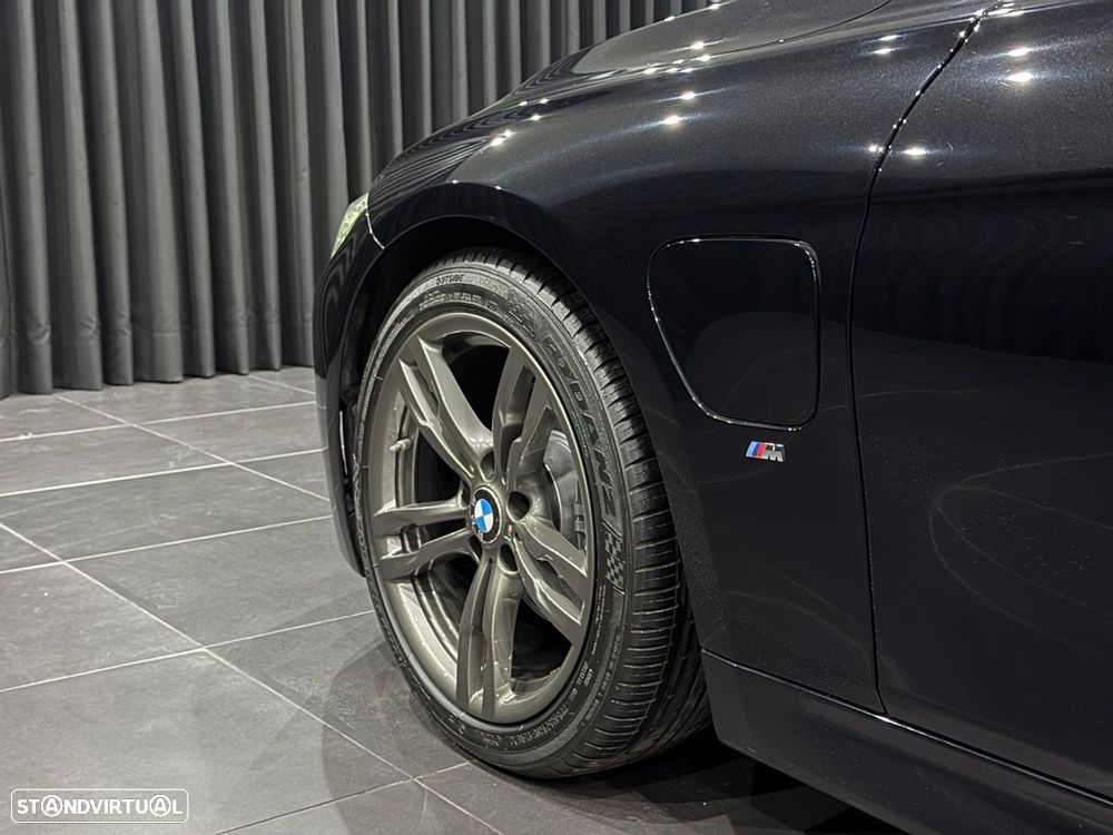 BMW 330 e iPerformance Pack M - 14