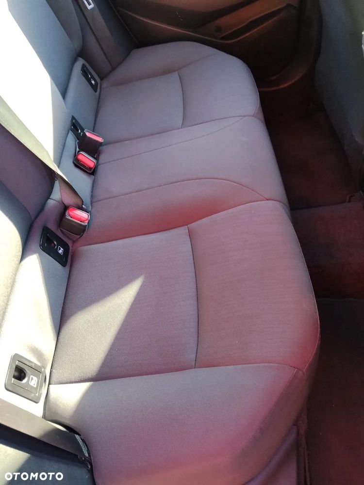 Toyota Corolla 1.2 T Active - 27