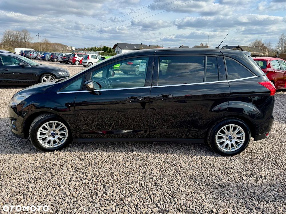Ford Grand C-MAX - 17