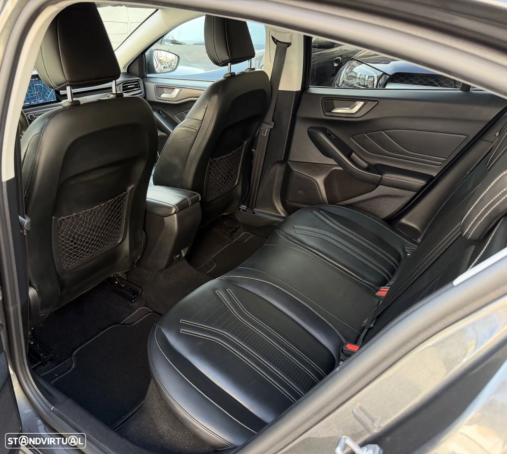 Ford Focus 1.0 EcoBoost Vignale Aut. - 24
