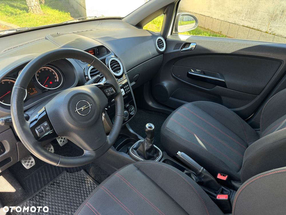 Opel Corsa 1.4 16V Graphite - 18