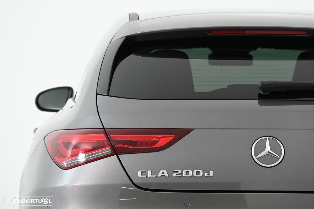 Mercedes-Benz CLA 200 d Shooting Brake AMG Line Aut. - 9