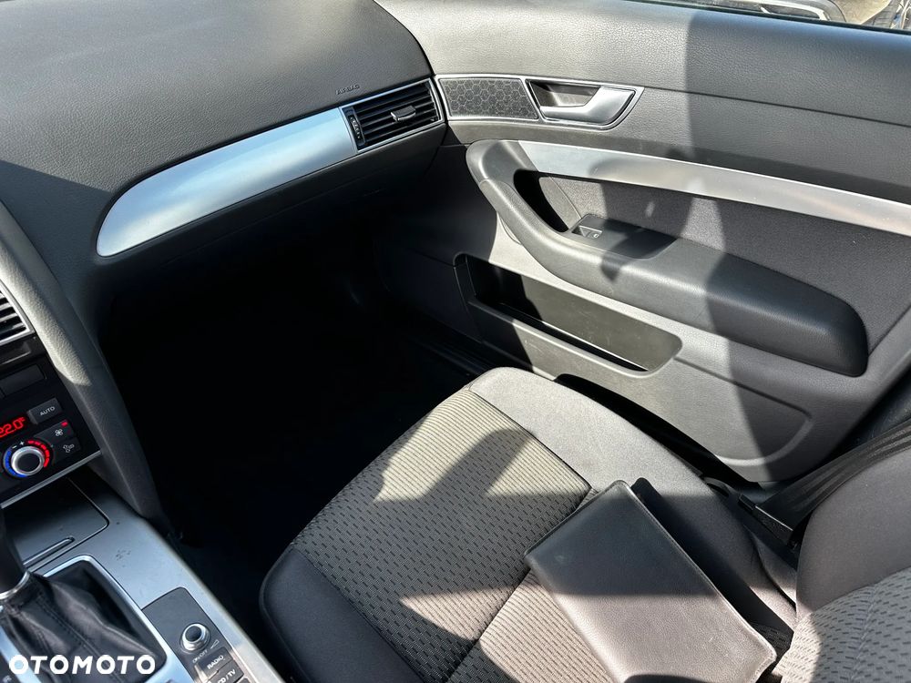 Audi A6 Avant - 16