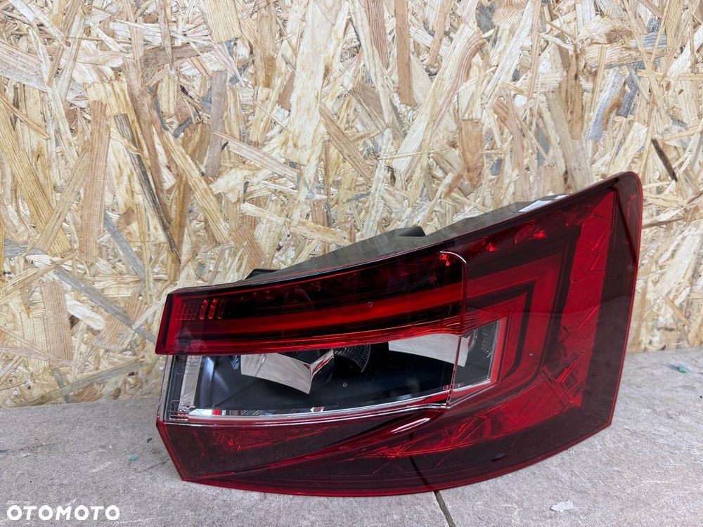 LAMPA TYŁ PRAWA LED SKODA SUPERB III 3V9945208 - 10