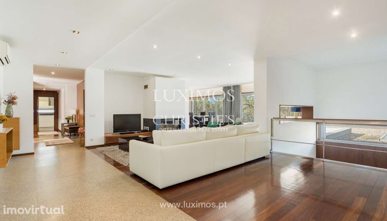 Moradia V4+1 com piscina e jardim, para venda, em Guimarães - Grande imagem: 4/19
