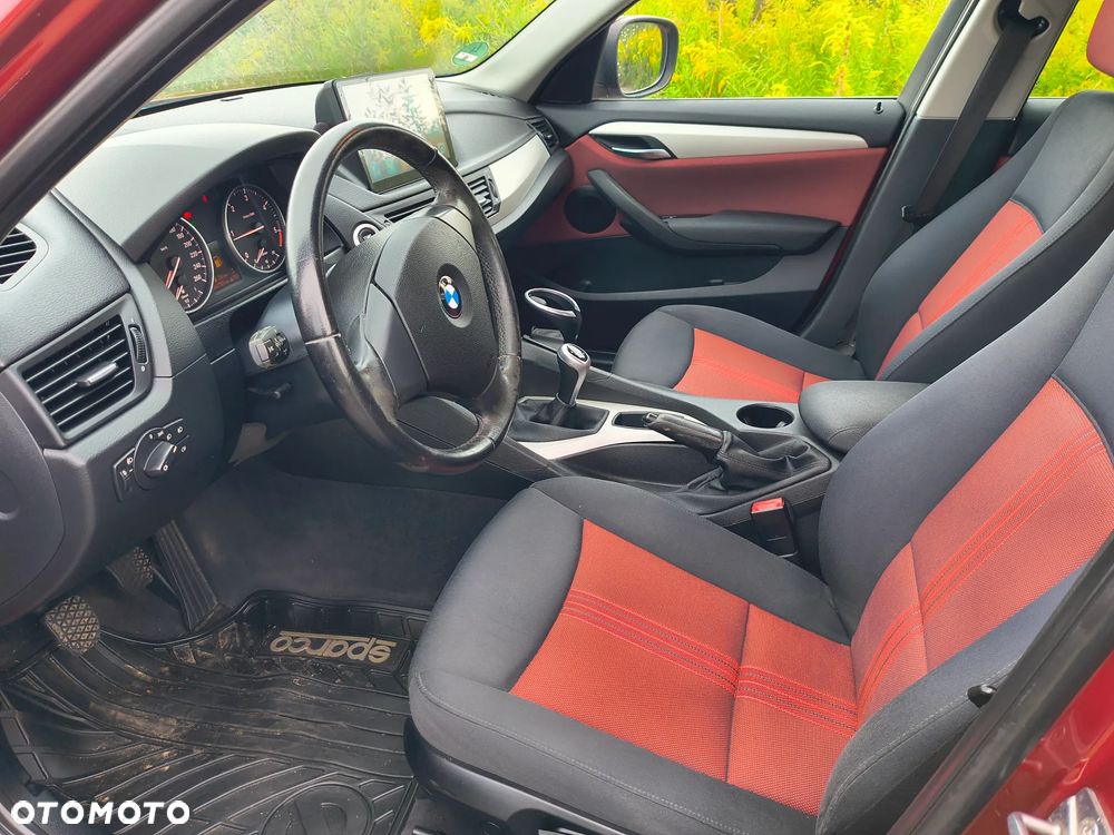 BMW X1 sDrive18d Sport Line - 18
