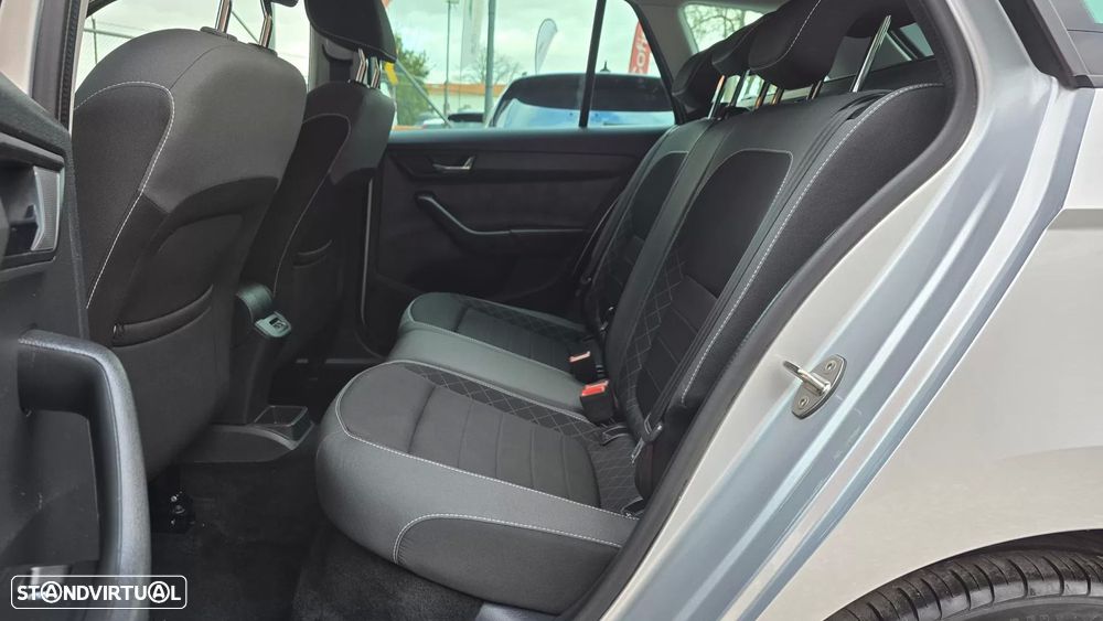 Skoda Fabia Break 1.0 TSI Ambition DSG - 20