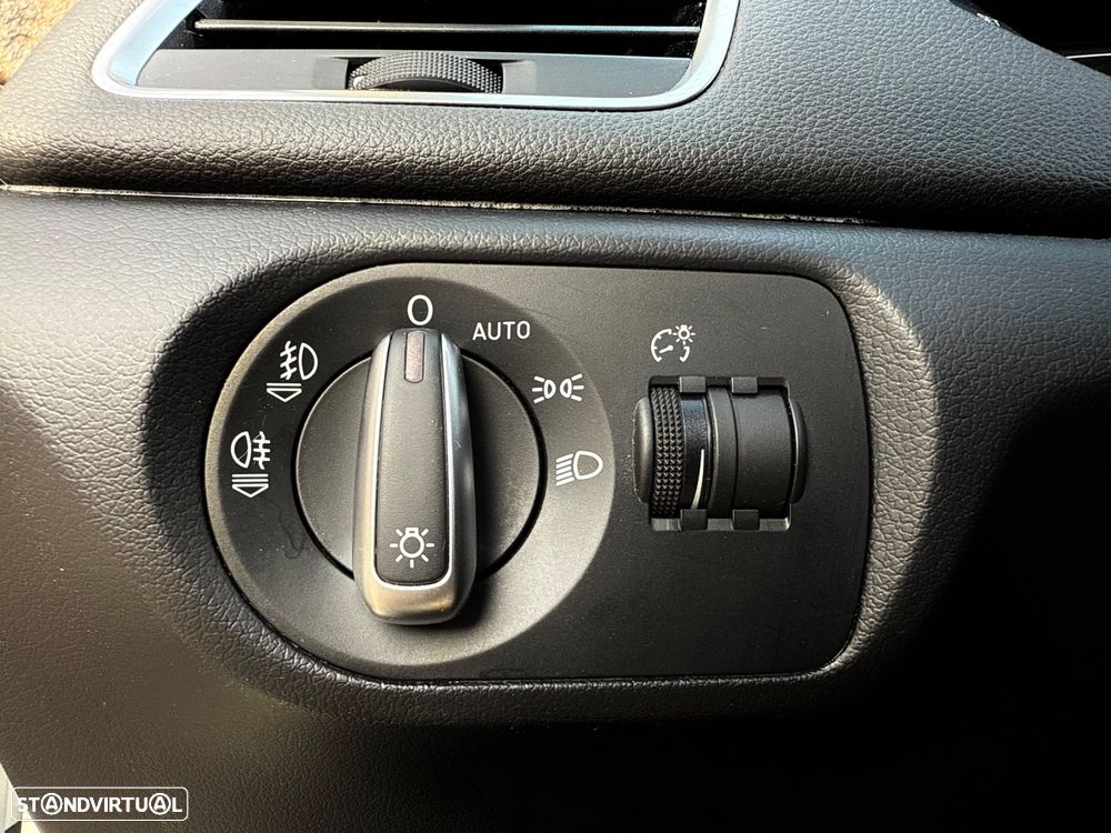 Audi Q3 2.0 TDI quattro S-tronic - 30