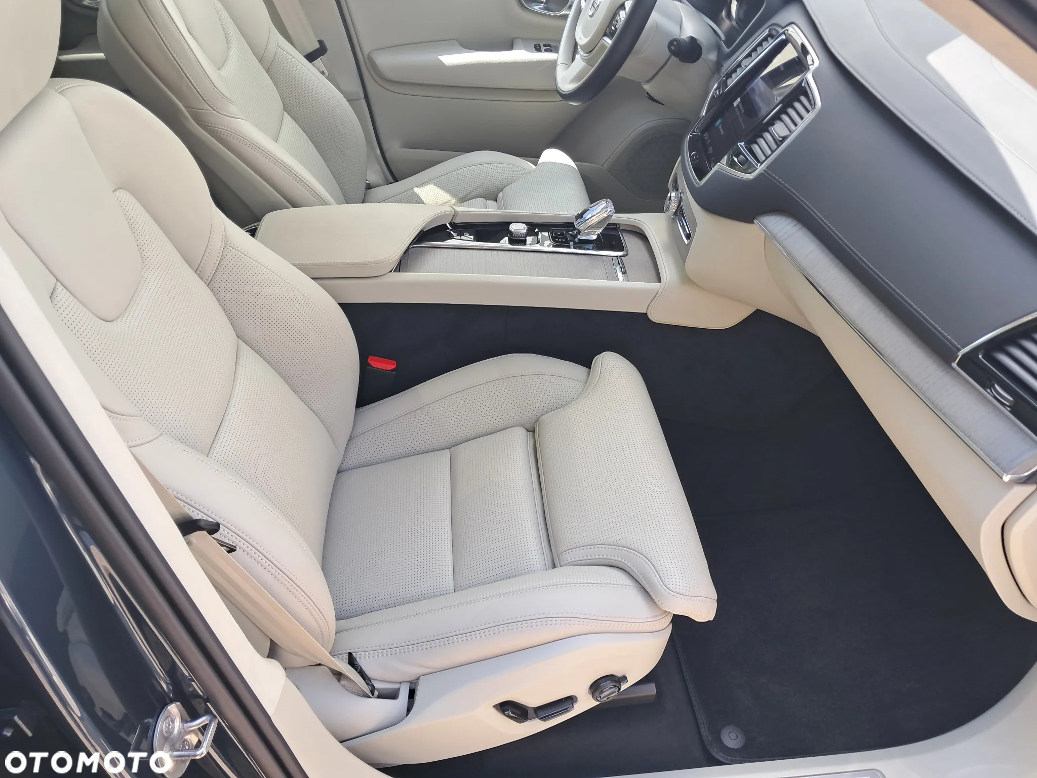 Volvo XC 90 - 20