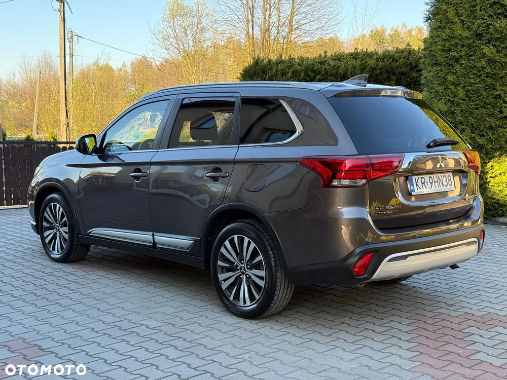 Mitsubishi Outlander 2.0 Intense Comfort 4WD CVT - 4