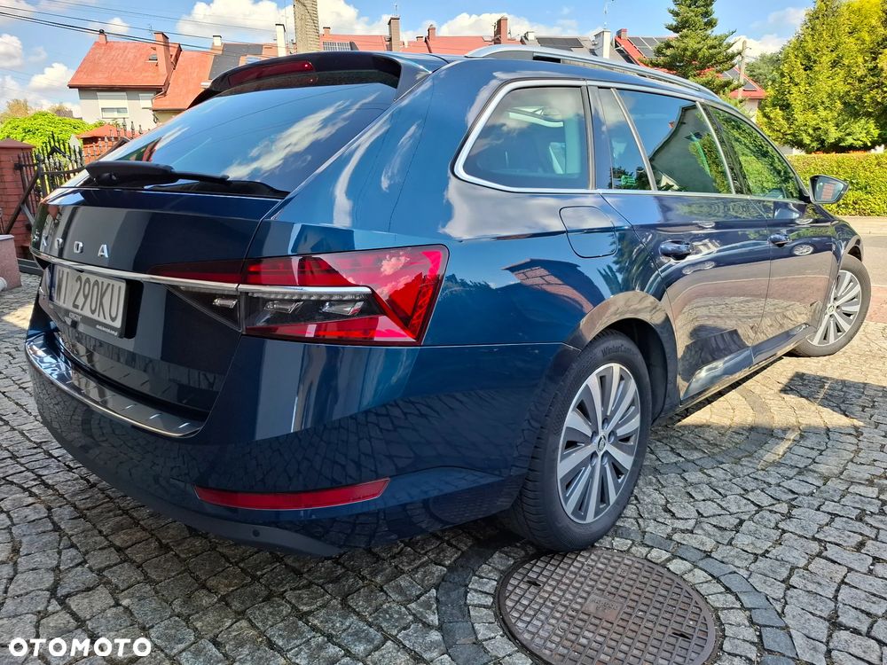 Skoda Superb 2.0 TDI SCR Style DSG - 8