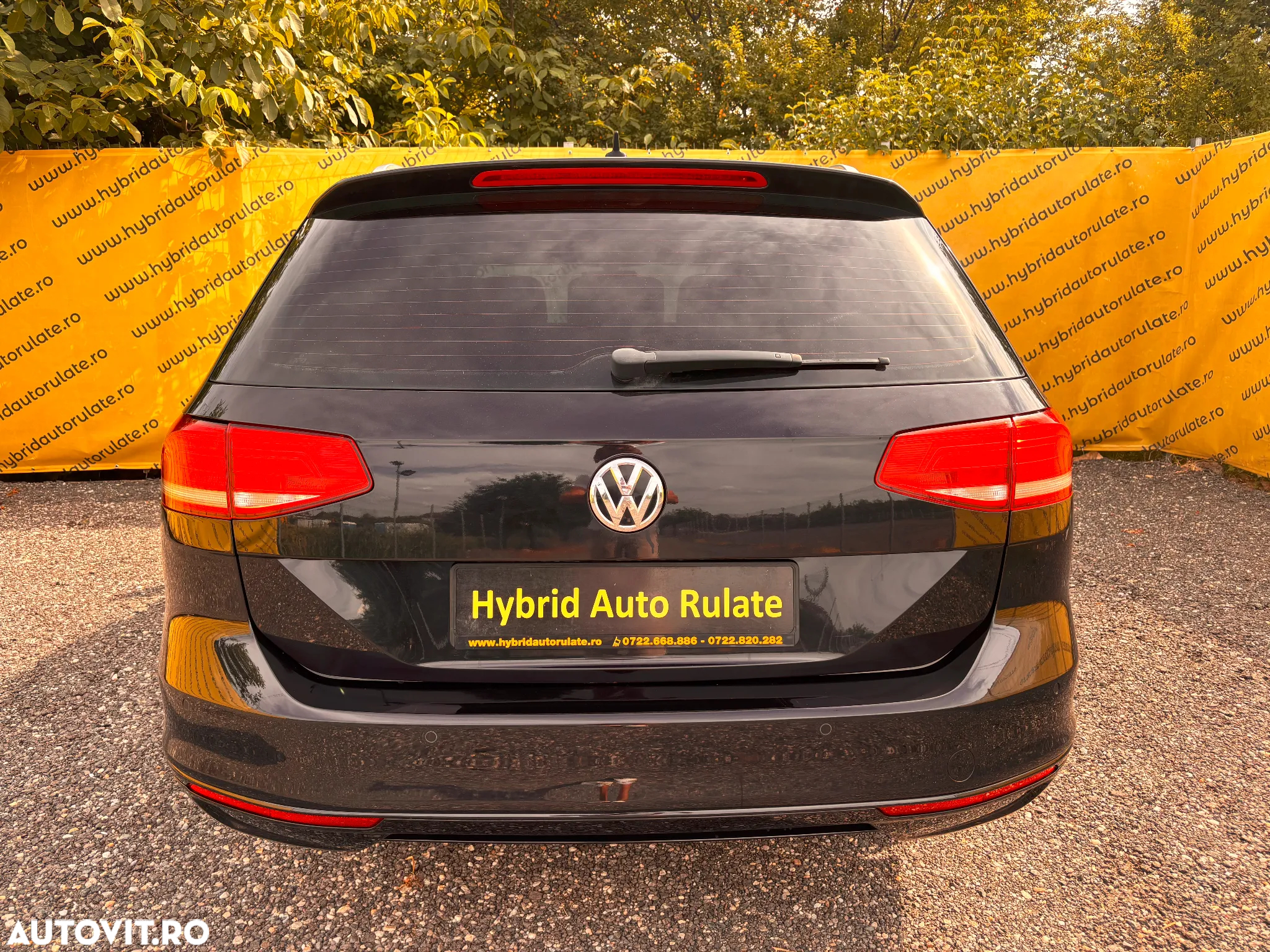 Volkswagen Passat - 4