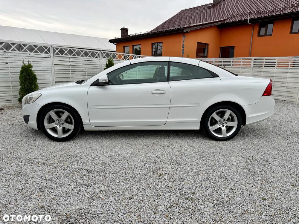 Volvo C70 2.0D Momentum - 19