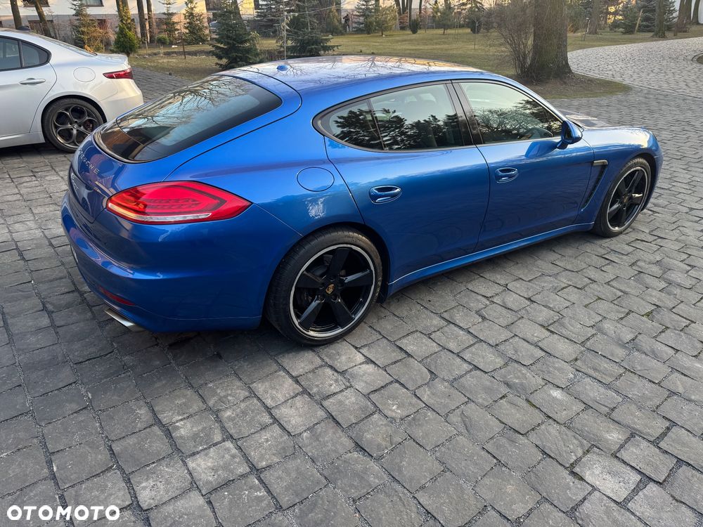 Porsche Panamera PDK - 8