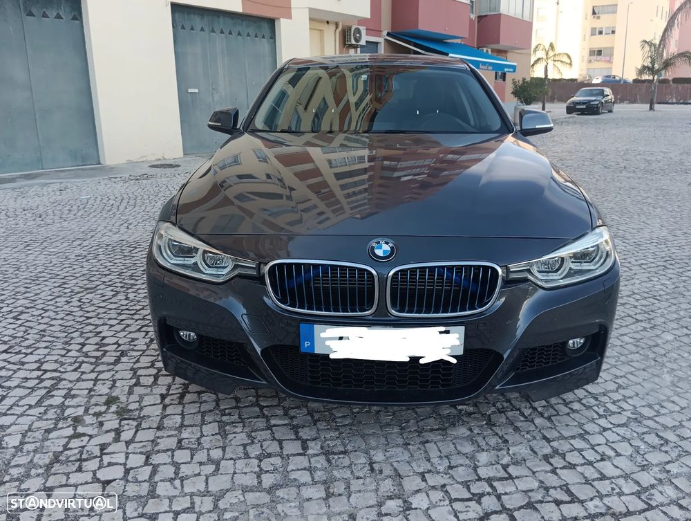 BMW 330 e iPerformance Pack M - 2