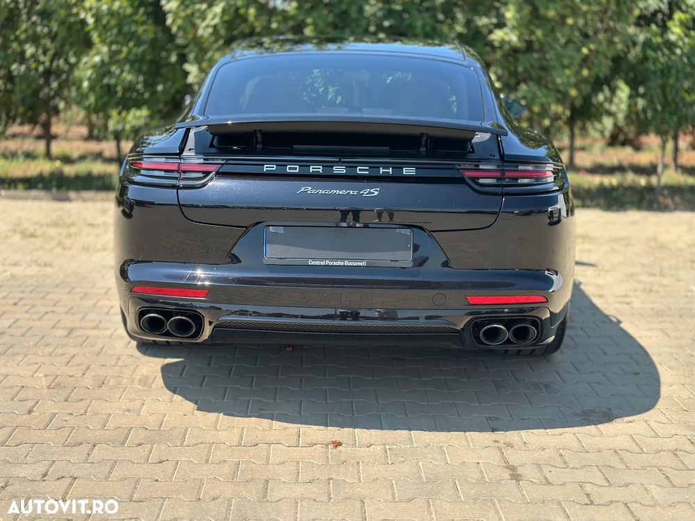 Porsche Panamera 4S - 21