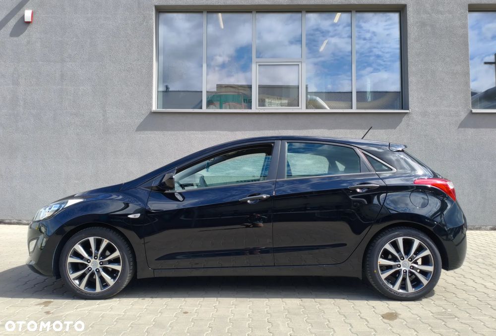 Hyundai i30 blue 1.4 Classic Navigation - 9