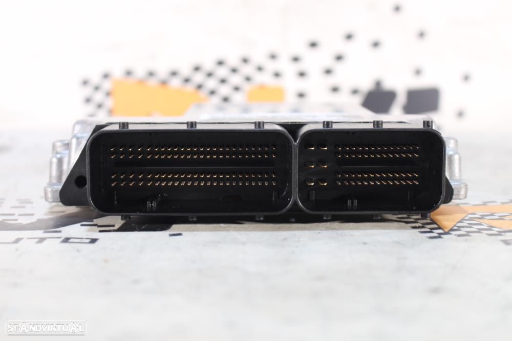 Centralina De Motor Bmw 1 Coupé (E82)  13618512498 / 8512498 / 0281017 - 2