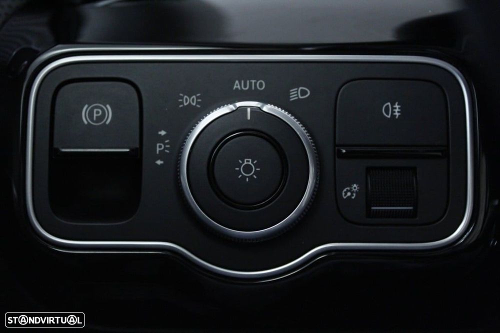 Mercedes-Benz A 200 d - 28