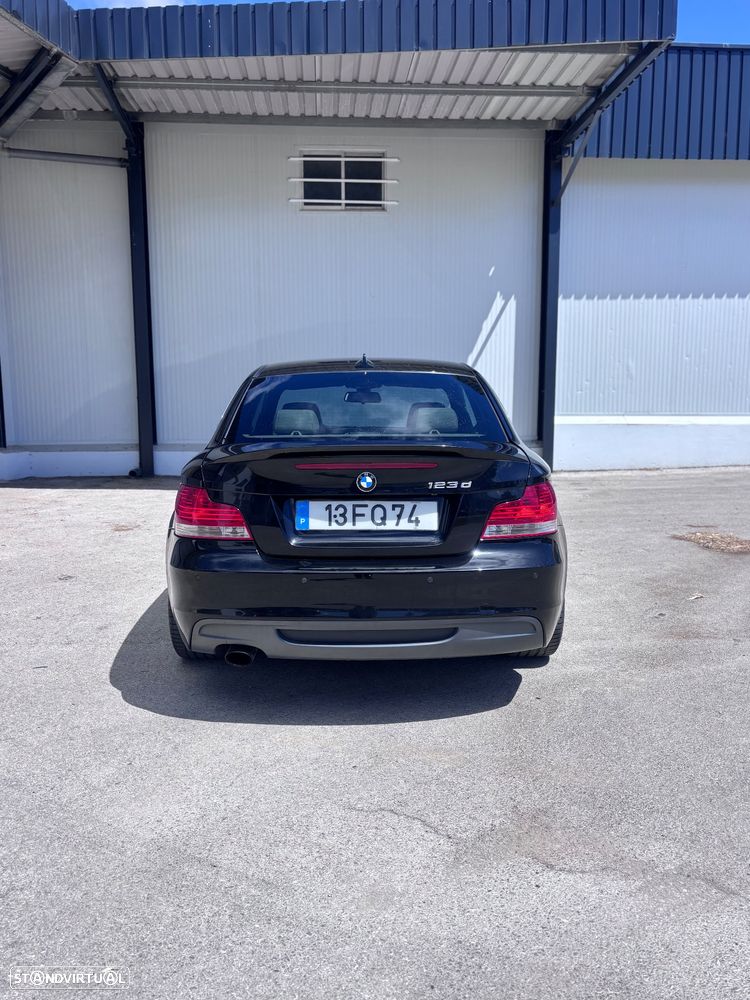 BMW 123 d Coupe - 4