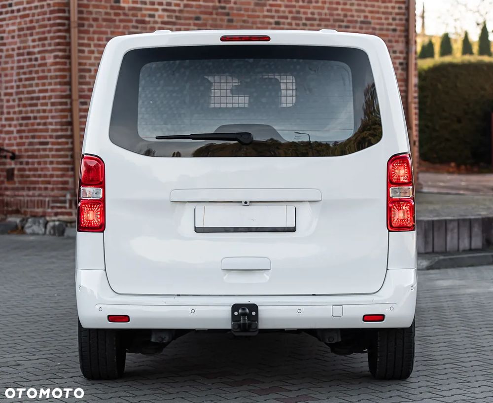 Peugeot Expert 2.0 L1 EAT8 - 11