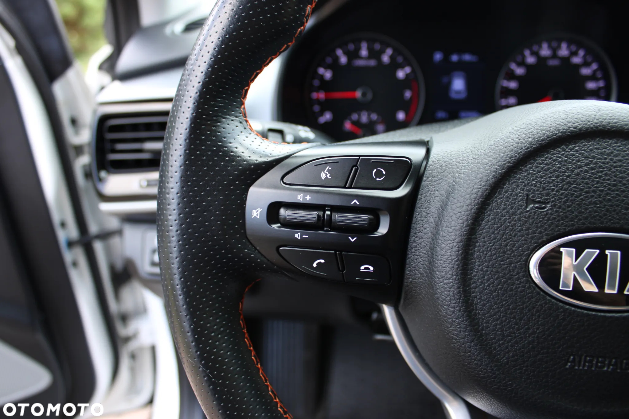 Kia Stonic 1.0 T-GDI M - 26