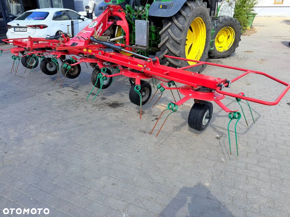 Kverneland Taarup 8460 - 17