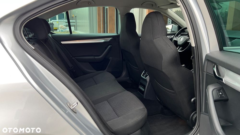 Skoda Octavia 1.4 TSI Elegance - 14