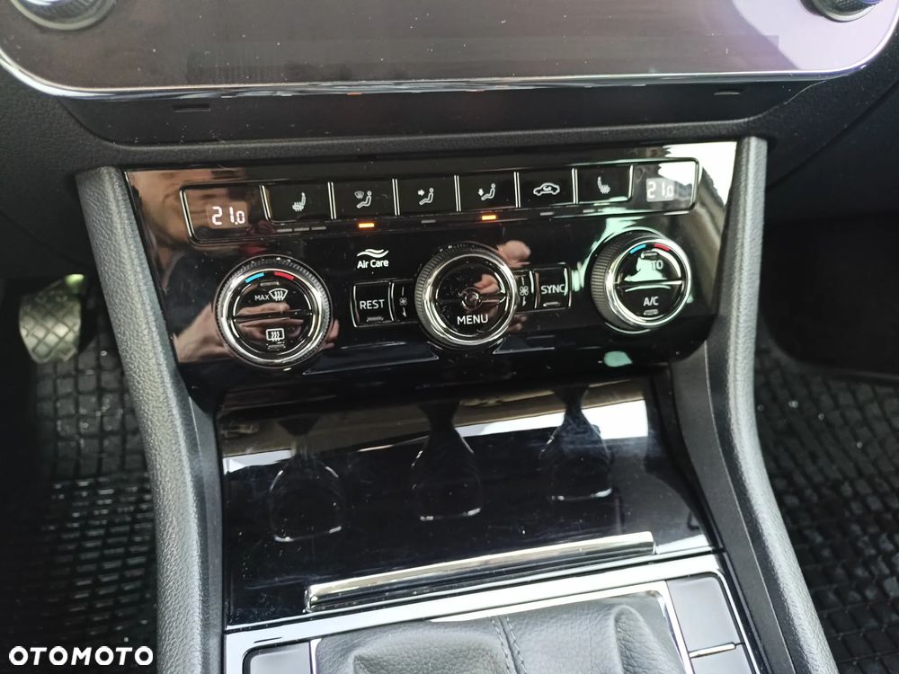 Skoda Superb 2.0 TDI Style - 32