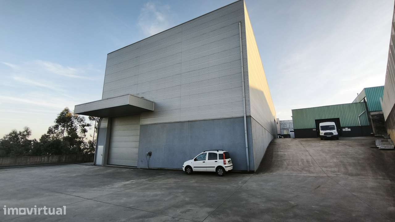 Armazém com área total de 630m, Olival, Vila Nova de Gaia - Grande imagem: 5/8