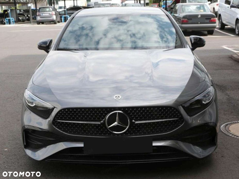 Mercedes-Benz Klasa A 250 4-Matic AMG Line 8G-DCT - 2