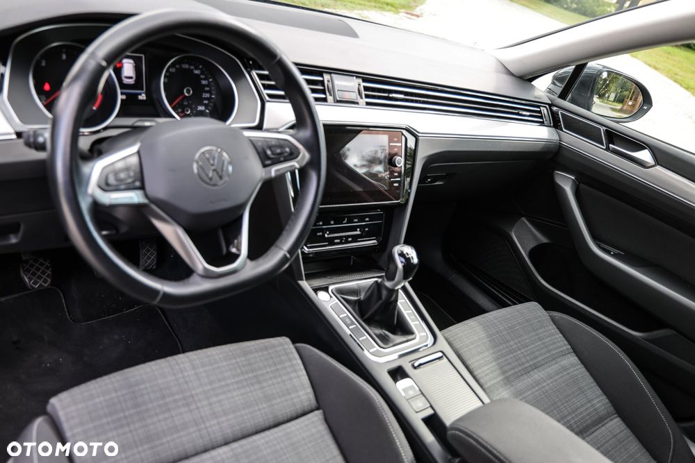Volkswagen Passat 2.0 TDI EVO Business - 11