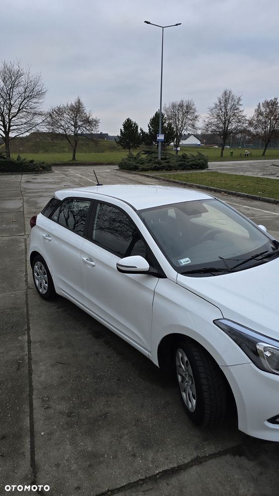 Hyundai i20 1.2 Elegant - 10