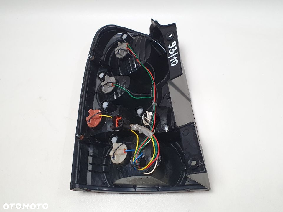 SSANGYONG REXTON I LIFT 06-12 TYLNA LAMPA PRAWA KOMPLETNA - 2