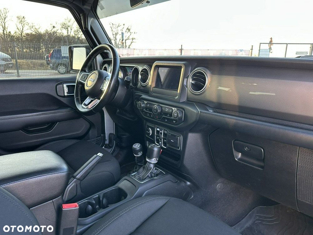 Jeep Wrangler 2.0 T-GDI Hardtop AWD Automatik Sahara - 34