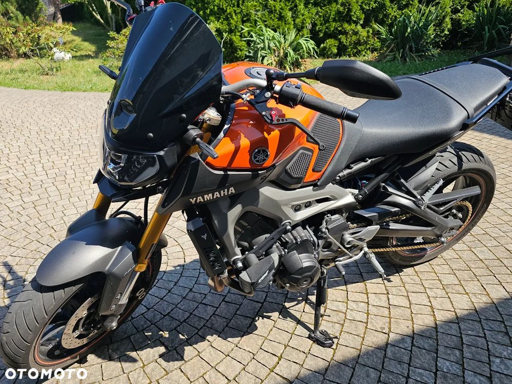 Yamaha MT - 3