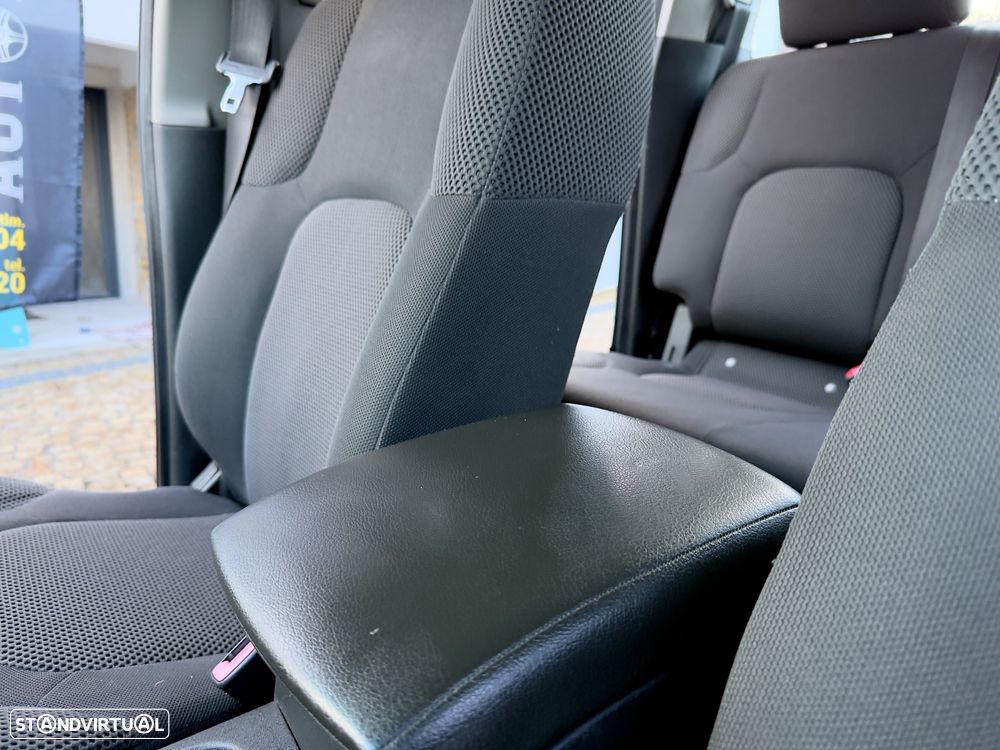 Nissan Navara 2.5 dCi CD SE - 42