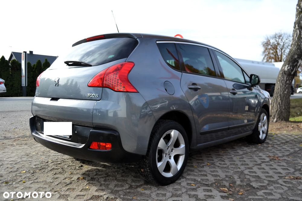 Peugeot 3008 HDi 150 Active - 4