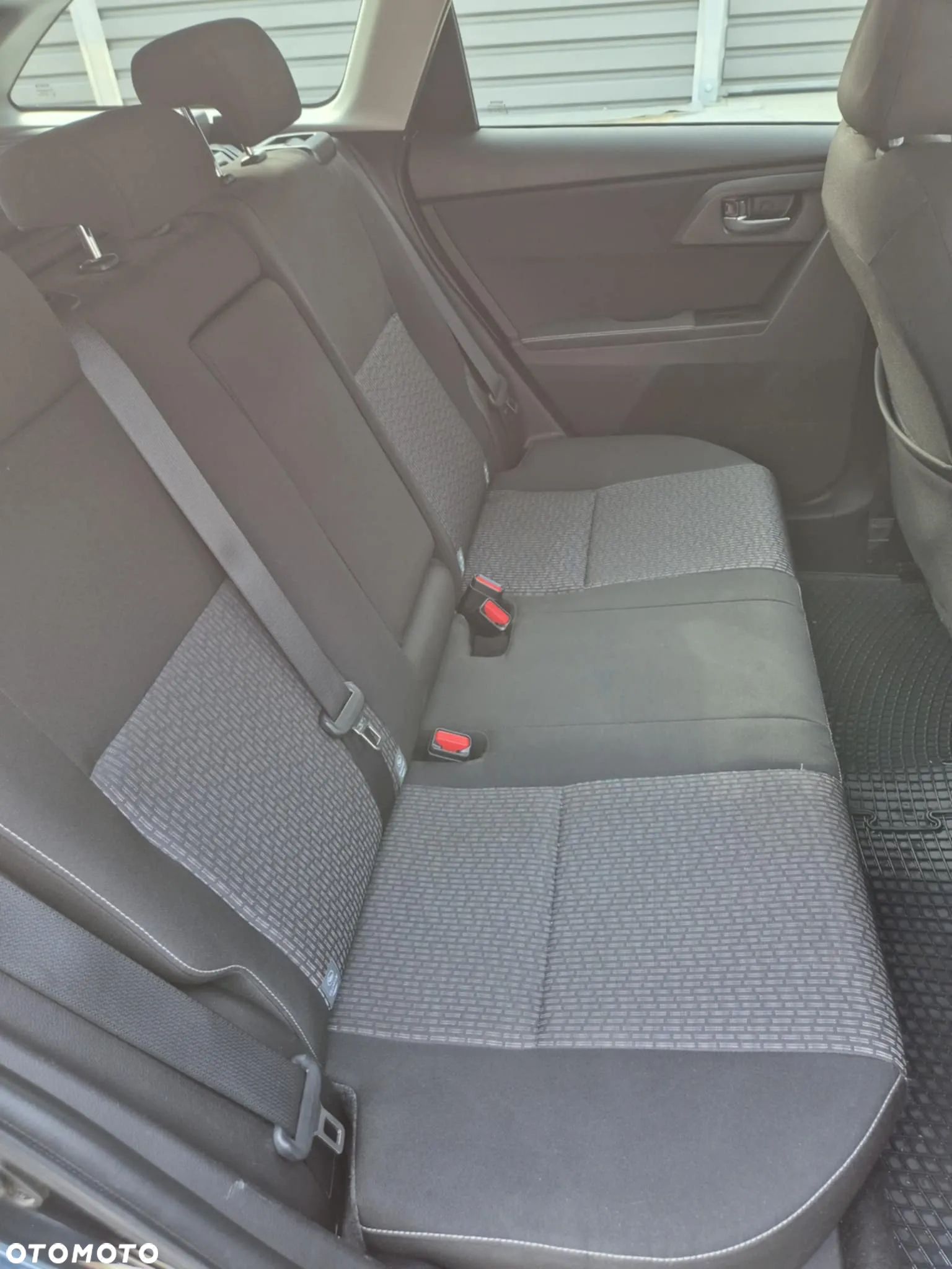 Toyota Auris 2.0 D-4D Premium - 4
