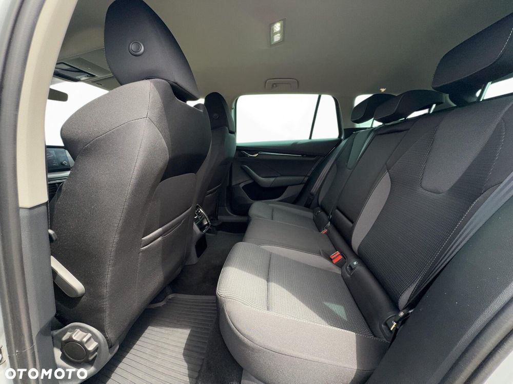 Skoda Octavia 1.5 TSI e-Tec Ambition DSG - 26